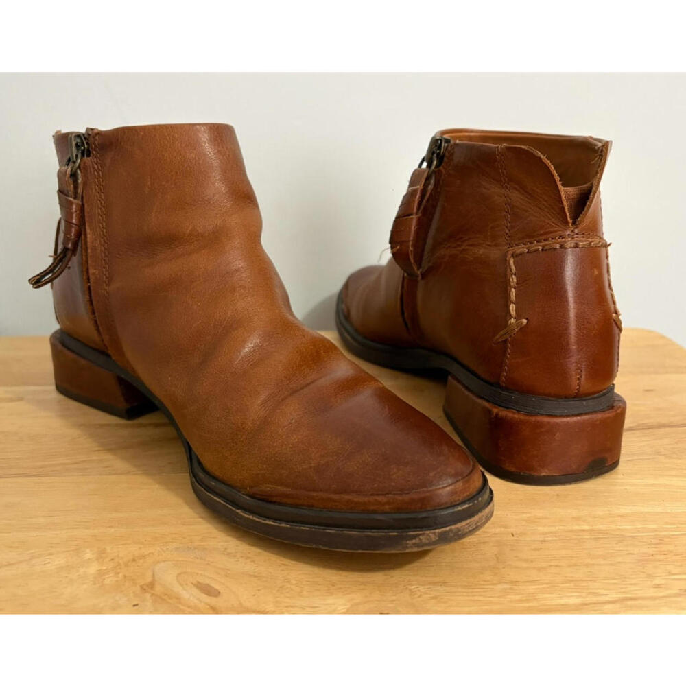 Franco Sarto Womens Nemi Brown Leather Ankle Bootie Shoes 7.5  Medium Zip